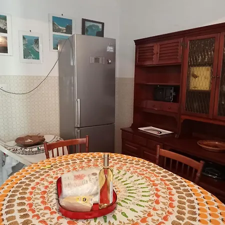 Lägenhet Alghero, Casa Di Roberto *